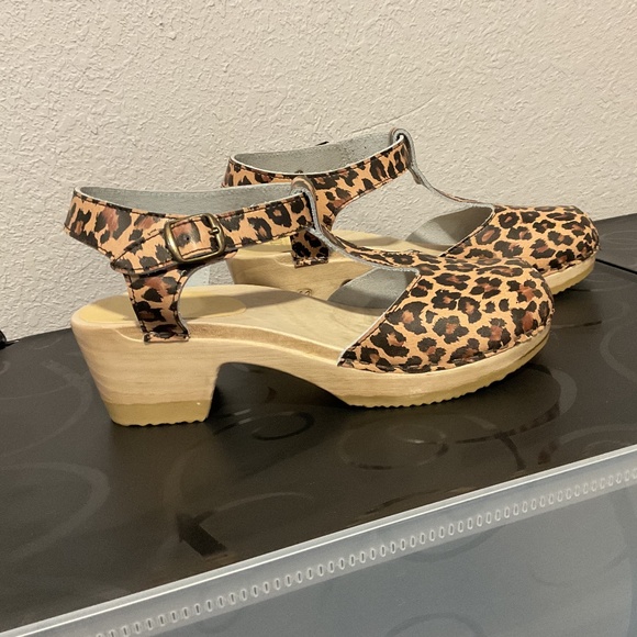 NEW Sven T-strap clogs 41 - Picture 1 of 9